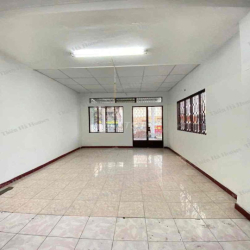 Cho Thuê Nhà Mặt Tiền _ Cách Mạng Tháng 8 _ Tân Bình , 4x16 KD Ngay