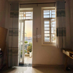 Cho Thuê Nhà Hẻm Xe Hơi Thông TX22 Ngay Chợ Minh Phát Sẵn 2 Máy Lạnh