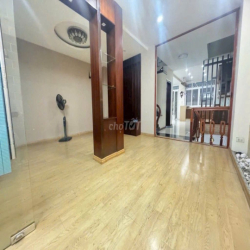 NHÀ ĐƯỜNG LAM SƠN DIỆN TÍCH: 6X20M HẦM 3 TẦNG CHO THUÊ