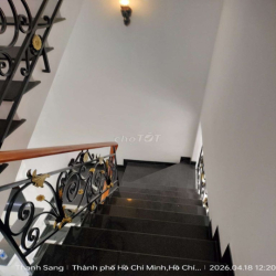 Nhà Mới 1 Trệt 3 Lầu 6x10m 4 Phòng 5 WC hẻm đường 33 Lê Văn Thịnh