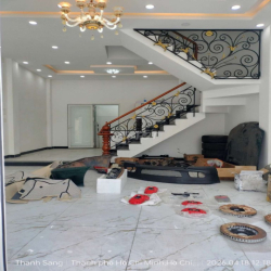 Nhà Mới 1 Trệt 3 Lầu 6x10m 4 Phòng 5 WC hẻm đường 33 Lê Văn Thịnh