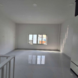 ❣️❣️ cho thuê nhà nguyên căn mới xây hẻm ba gác nguyễn trãi p2q5
_ d