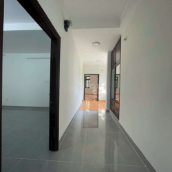 Biệt thự 1 trệt 3 lầu sân thượng đường G 7 KDC vĩnh lộc  BHH B 