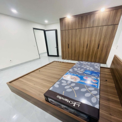 Cho thuê căn hộ cao cấp ở Ngọc Thụy, 80m2, 2N 1K 2WC, full đồ, giá 9tr