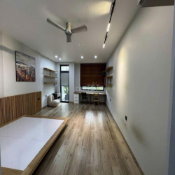 Cho thuê căn hộ KDT Vạn Phúc city  giá 12tr dài ngày hoặc ngắn