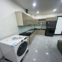Cho thuê căn hộ cao cấp ở Ngọc Thụy, 80m2, 2N 1K 2WC, full đồ, giá 9tr