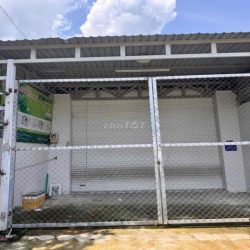 cho thuê kho 340m2 mặt tiền đường hà huy giáp q12