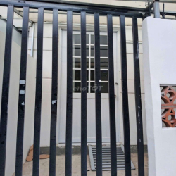 (4tr) Nhà nguyên căn đường 385 gần ĐH Tài Chính | có sân xe, sân sau