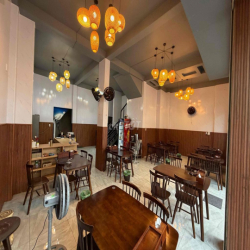 Cho Thuê Mặt Tiền Trần Cao Vân. ngang 10m nhà mới