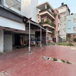 🔥🔥Cho Thuê Đất Trống 8,5m x 46m, Có Nhà Nhỏ 3PN, Lê Quang Định, BT