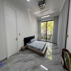 ✅✅Cho thuê villa 650m2 ngay trung tâm quận 9