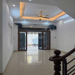 nhà 1 trệt 2 lầu apd01 ngay chợ vườn lài