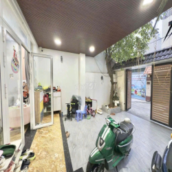 CHO THUÊ NHÀ NGUYÊN CĂN HẺM XE HƠI SƯ VẠN HẠNH - 4X20M - 18 Triệu .