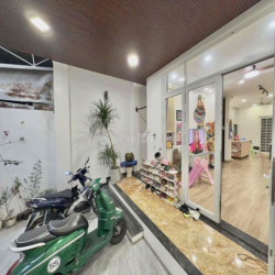 CHO THUÊ NHÀ NGUYÊN CĂN HẺM XE HƠI SƯ VẠN HẠNH - 4X20M - 18 Triệu .