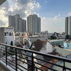 Cần tiền sử lý công việc sang lại nhà đang full khách giá