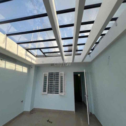 Cần tiền sử lý công việc sang lại nhà đang full khách giá