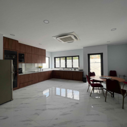 Cho thuê biệt thự Liên Phường sát Global City q9 giá 30tr/tháng