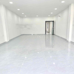 GẦN TTTM GIGAMAL NHÀ 2LẦU TRỐNG SUỐT TIỆN SETUP VĂN PHÒNG + DẠY HỌC