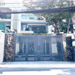 GẦN TTTM GIGAMAL NHÀ 2LẦU TRỐNG SUỐT TIỆN SETUP VĂN PHÒNG + DẠY HỌC