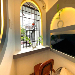Ngay Vạn Hạnh Mall_CHDV_Balcony cửa sổ to đón nắng_Full NT_1PN_Bếptách