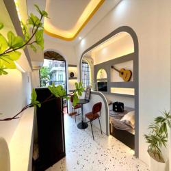 Ngay Vạn Hạnh Mall_CHDV_Balcony cửa sổ to đón nắng_Full NT_1PN_Bếptách