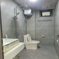 Cho thuê nhà mới tinh ngõ 123 phố Việt Hưng FULL Nội Thất