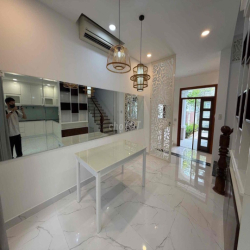 Biệt Thự Mỹ Phú 7x20 2 Lầu 4 Phòng nhà đẹp