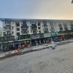 mặt tiền vị trí đep nhất Dương Quản Hàm khu kinh doanh sầm uất 