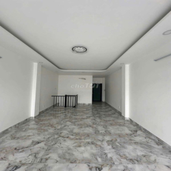 mặt tiền vị trí đep nhất Dương Quản Hàm khu kinh doanh sầm uất 