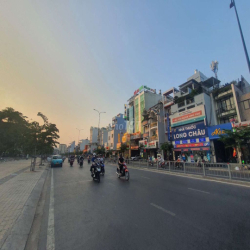 mặt tiền vị trí đep nhất Dương Quản Hàm khu kinh doanh sầm uất 