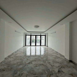 mặt tiền vị trí đep nhất Dương Quản Hàm khu kinh doanh sầm uất 