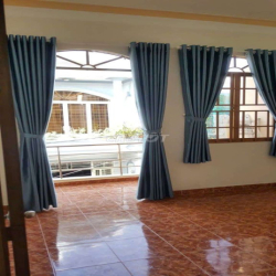 CHO THUÊ NHÀ NGUYÊN CĂN 1 TRỆT 1 LẦU, DT 4×12 CÓ 2PN,2WC. HẺM XE HƠI