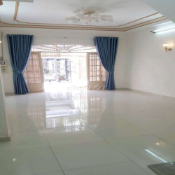 CHO THUÊ NHÀ NGUYÊN CĂN 1 TRỆT 1 LẦU, DT 4×12 CÓ 2PN,2WC. HẺM XE HƠI