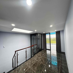 Nhà nguyên căn 5x20m 1 trệt 3 lầu Phạm Hùng nối dài