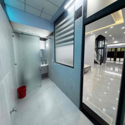 Nhà nguyên căn 5x20m 1 trệt 3 lầu Phạm Hùng nối dài