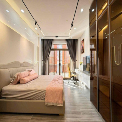 cho thuê nhà nguyên căn đẹp đường to, trục đường phan văn trị