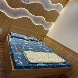 cho thuê nhà mặt tiền tố hữu giá rẻ
