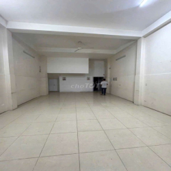 nhà đẹp rộng rãi thích kinh doanh 