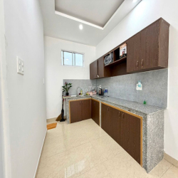 CHO THUÊ NHÀ NGUYÊN CĂN 1 TRỆT 3 LẦU ĐƯỜNG HÙNG VƯƠNG FULL NỘI THẤT