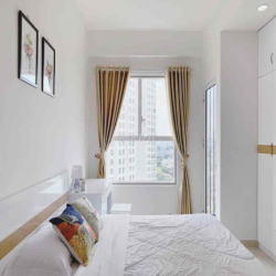 Cho thuê căn hộ Sunrise CityView Q7 Lh :