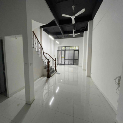 Nhà 90m2 * 4 tầng cho thuê, Trịnh Văn Bô, nhà mới, đẹp