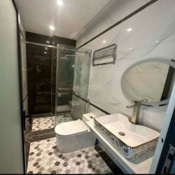 nhà đẹp gần siêu thị eon tân phú 4 x 15 có 5pn 5wc sân thượng