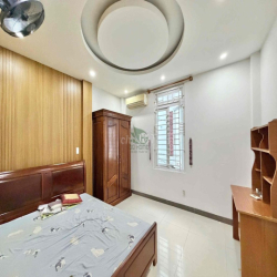 CHO THUÊ NHÀ 3 PHÒNG NGỦ BÀN CỜ PHƯỚC LONG GIÁ 15 TRIỆU/THÁNG
