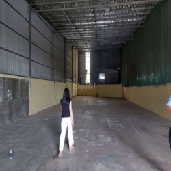 Cho thuê nhà xưởng 350m2 đường Vườn Lài