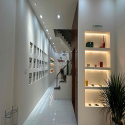 ★🐳 Nhà có thang máy + máy lạnh KDC CITYLAND PARK HILLS