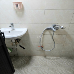 Cho thuê nhà riêng 2 tầng độc lập sát mầm non Đống Đa