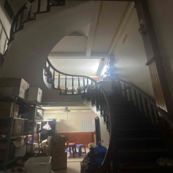 cần pass lại nhà đang ở giá rẻ