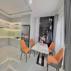Nhà phố cho thuê ngay trung tâm quận 7 giá siêu tốt