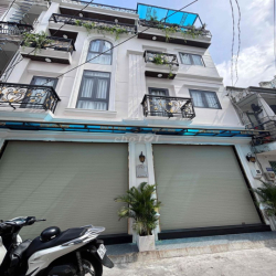 Nhà phố cho thuê ngay trung tâm quận 7 giá siêu tốt