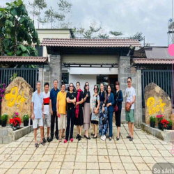 khu nghỉ dưỡng và mặt bằng kinh doanh